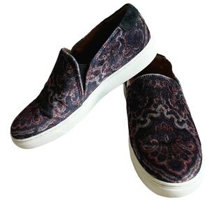 Lucky Brand Purple & Black Velvet BoHo Slip On Shoes Size 8.5 I” Thick Sole NEW